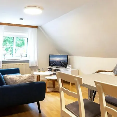 Ebb Und Floer Apartman