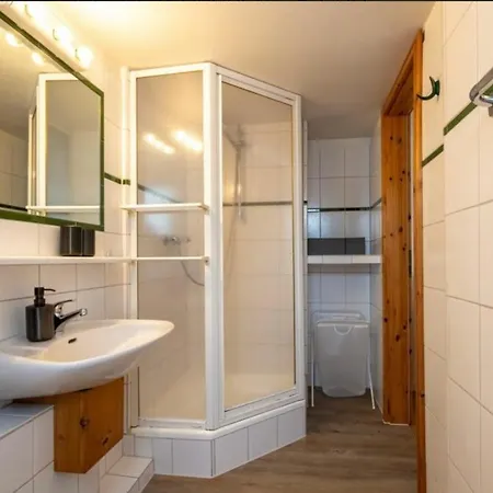 Ebb Und Floer Apartman